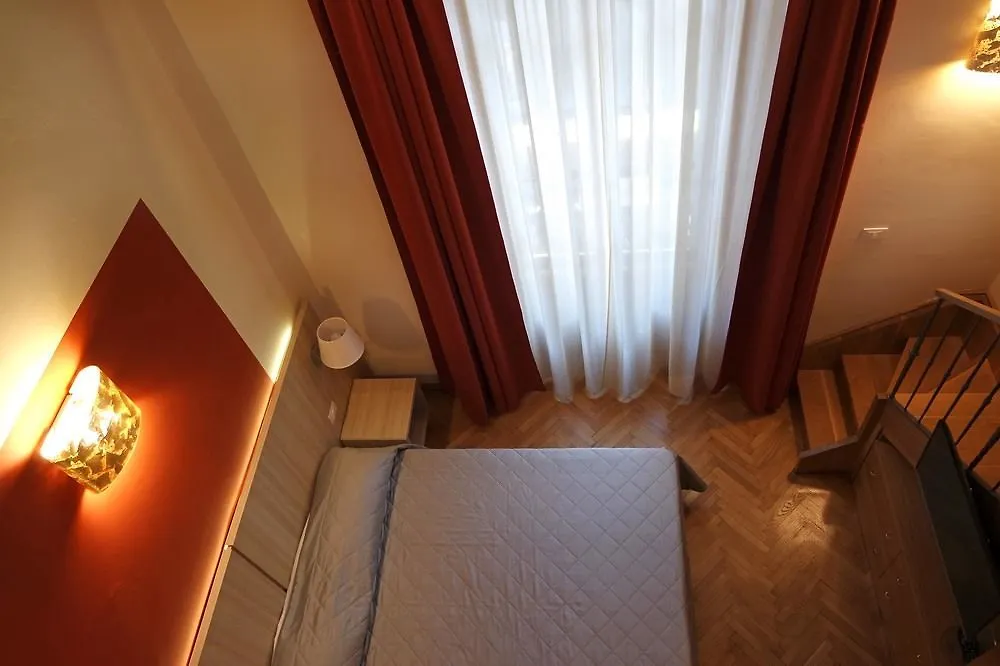 B&B Repubblica Florence 2*,  Italy